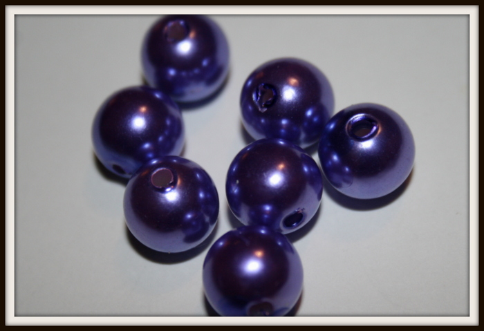 Perle effet nacré violet